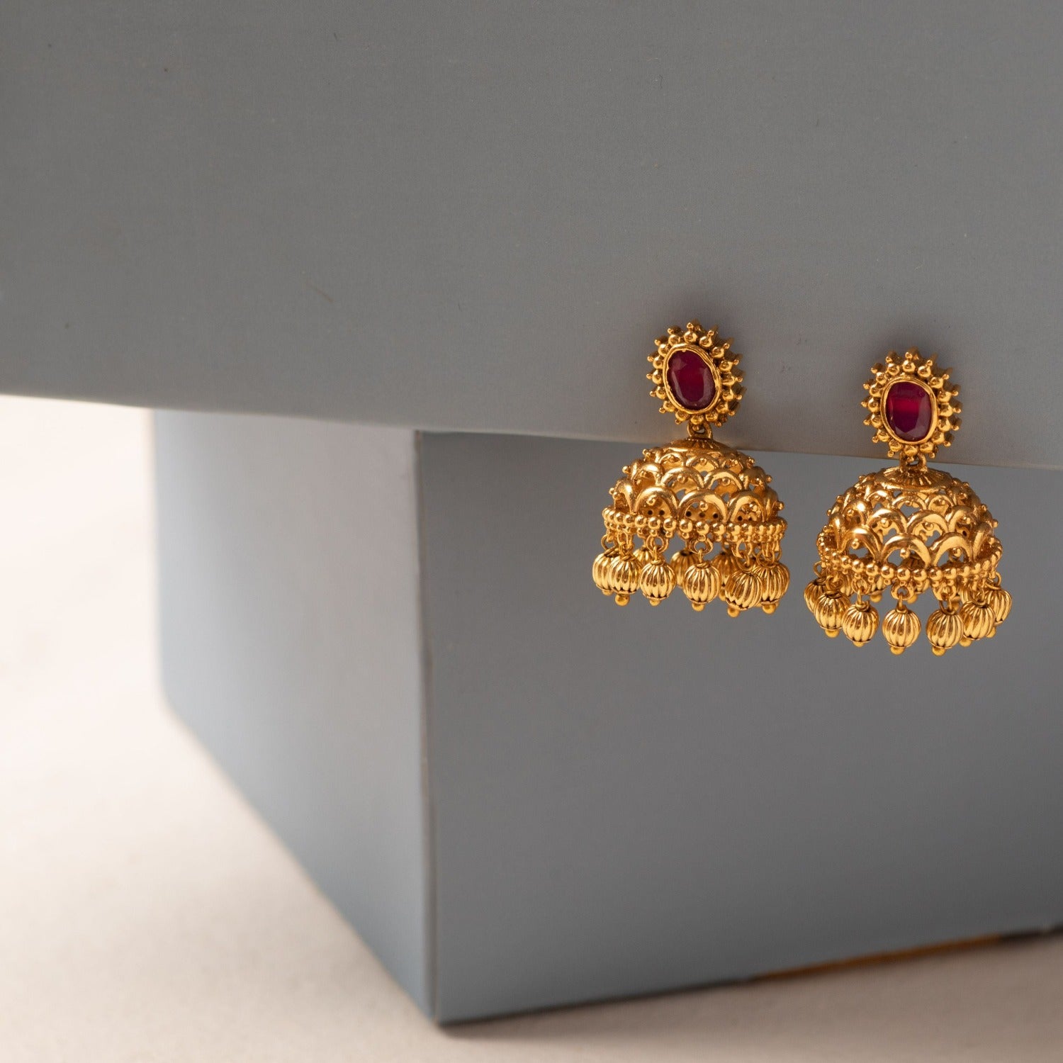Antique Victorian Enamel Pansy Earrings in 18K Gold #513513 – Beladora